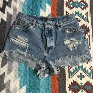 Like new Lauren jeans co. Ralph Lauren size 4 jeans shorts. Great condition!